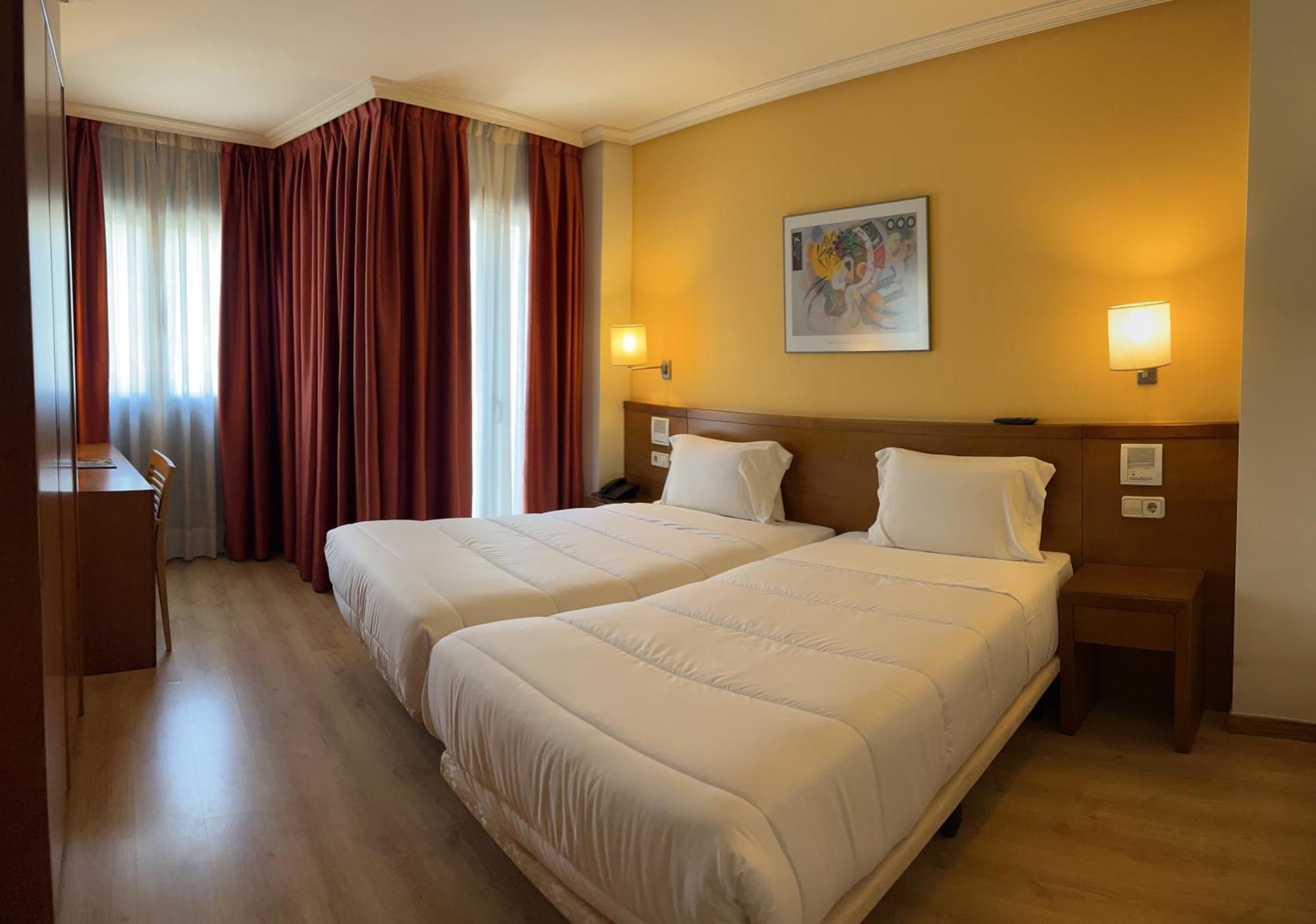 Hotel Ogalia Vigo Bagian luar foto