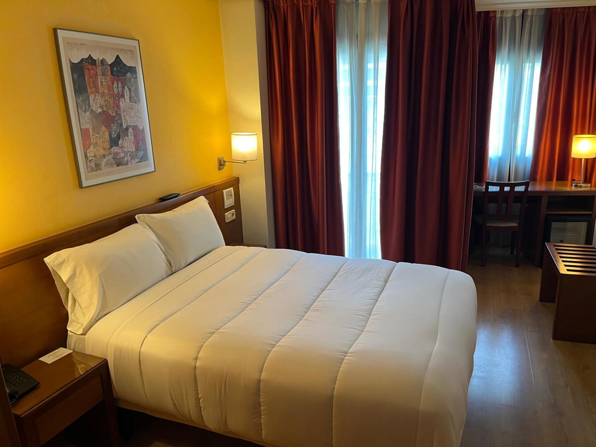 Hotel Ogalia Vigo Bagian luar foto
