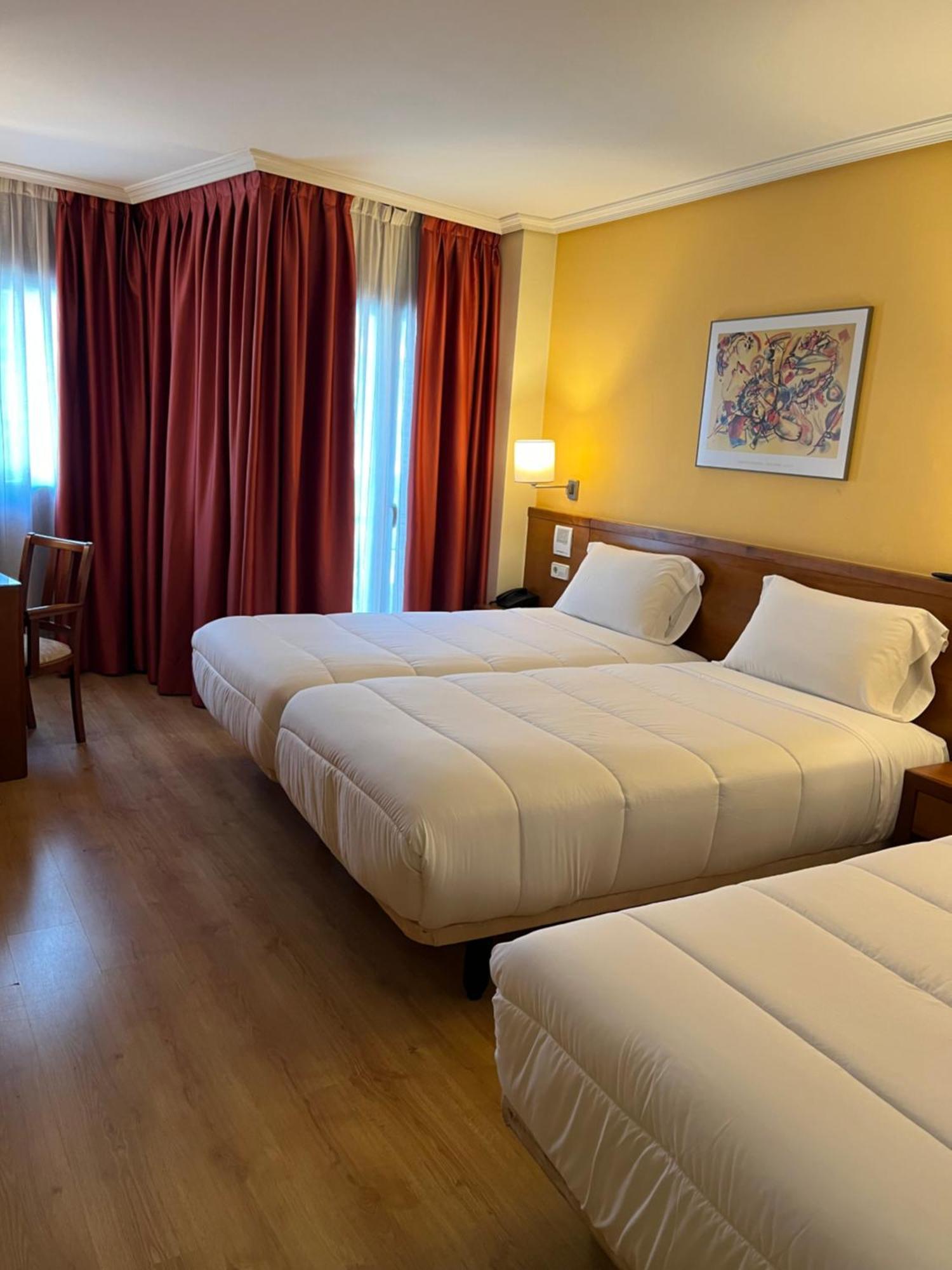 Hotel Ogalia Vigo Bagian luar foto